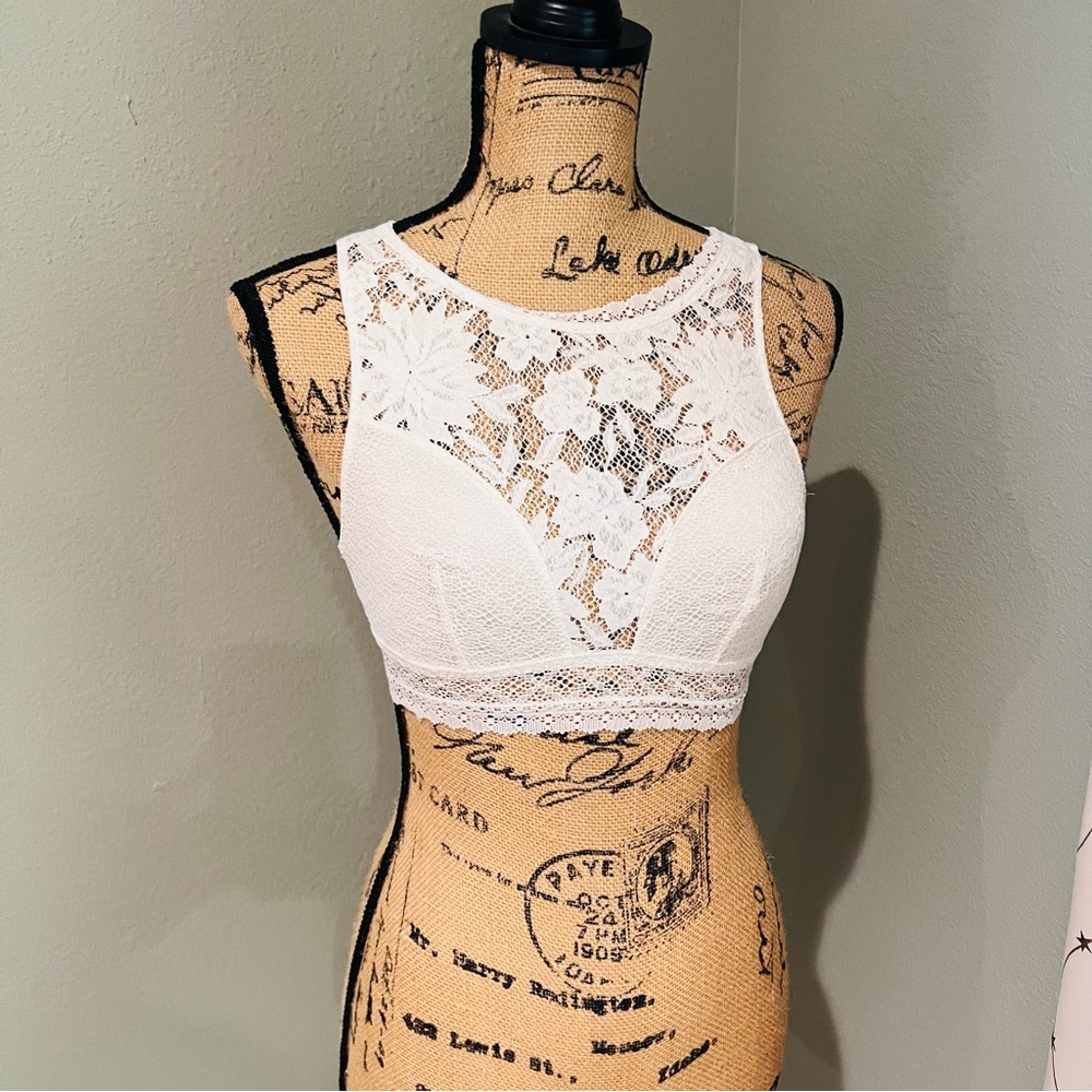 Dream Angels lace Brallete sz small